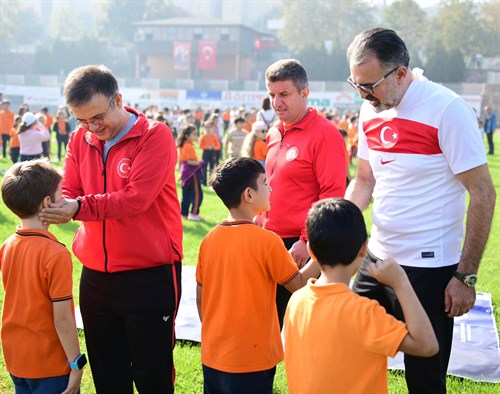 Amatör Spor Haftası Açılış Programı İlçe Kaymakamımız Recep ÖZTÜRK 'ün Katılımıyla Gerçekleşti.